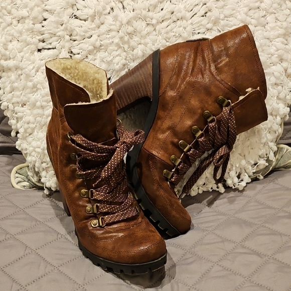 Nine West Shoes - Nine West Brown Heeled Boots with Lace-Up Design